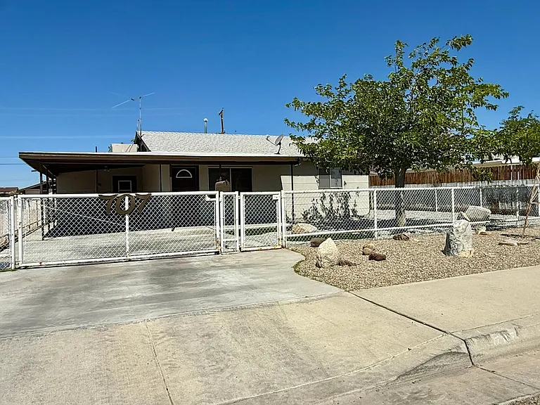 707 S Norma St — Photo 2