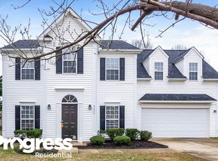 9822 Sweet Plum Dr, Charlotte, NC 28215