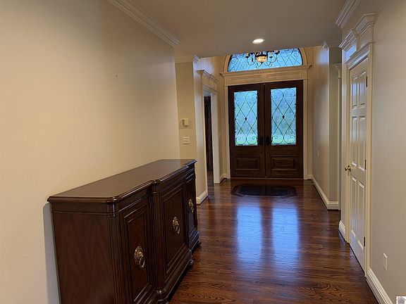 2nd image of 1214 Beresford Way
