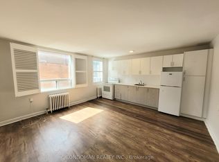 852 Broadview Ave #205, Toronto, ON M4K 2R1