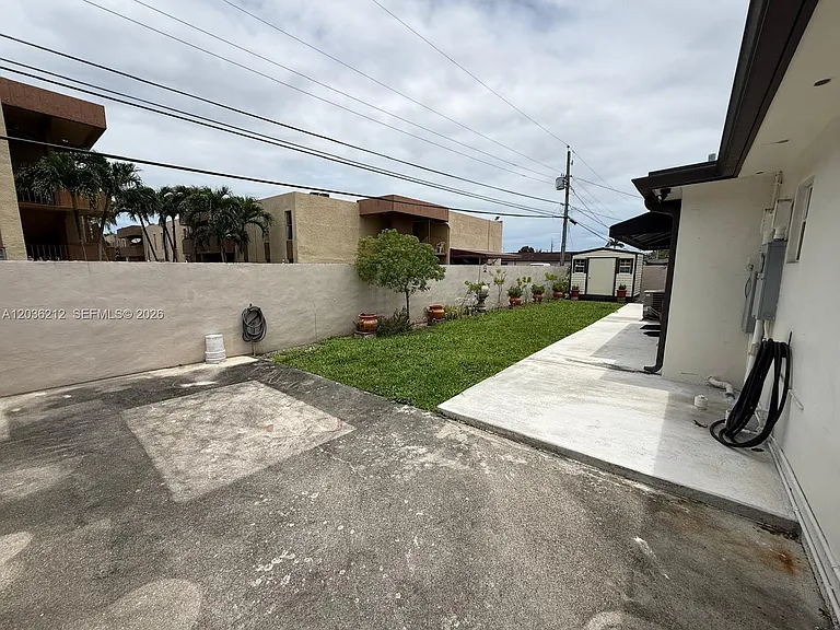 875 W 72nd Pl — Photo 20