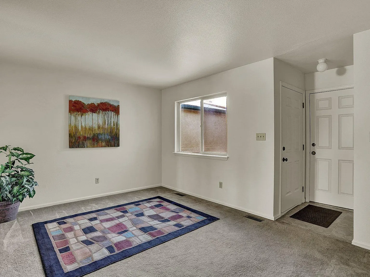 2 bed, 1.5 bath, 1100 sqft, $1,685 — Photo 2