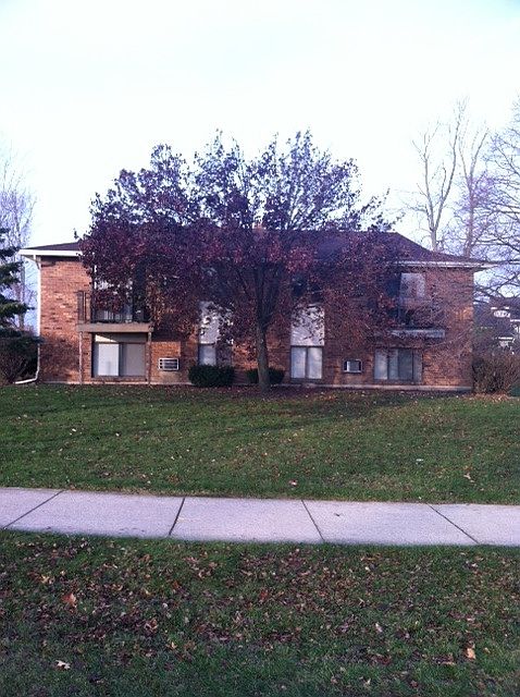 2nd image of 815 E 16th St APT 3