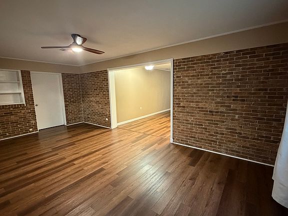 3rd image of 525 Hope St