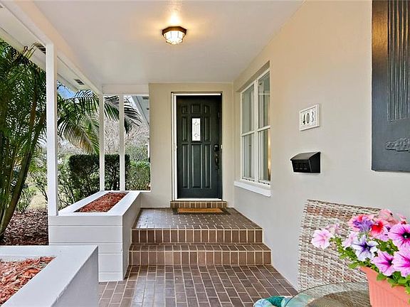4th image of 408 36th Ave NE