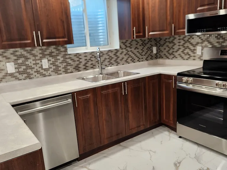 62 Pineway Pl #LOWER — Photo 4