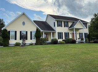 64 Ironwood Rd, New Hartford, NY 13413