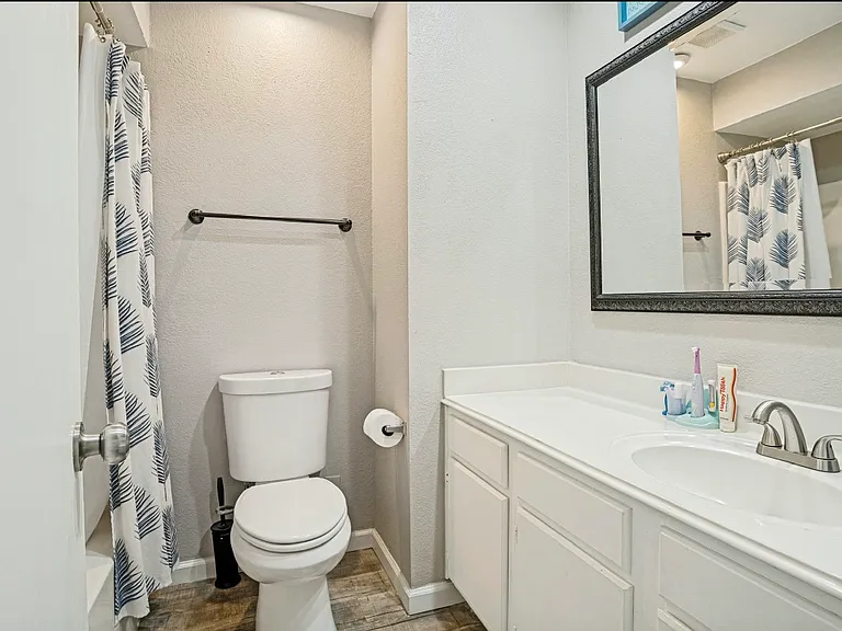 1407 Belaire Dr — Photo 11