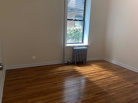5th image of 247 W 21st St APT 1B