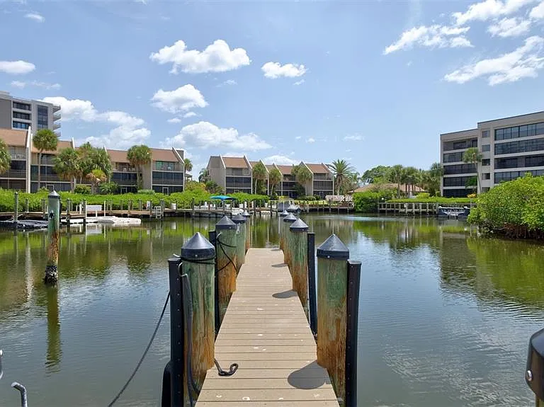 1700 Cove II Pl #310 — Photo 45