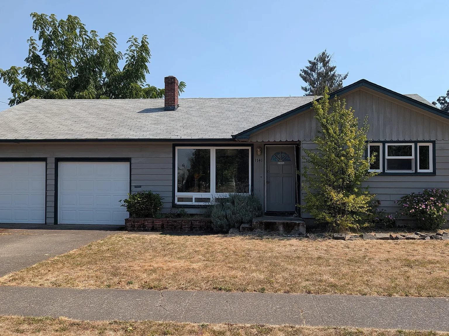 3 bed, 1266 sqft, $2,000 — Photo 1
