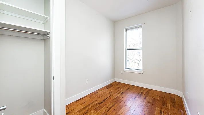 Rented by Nooklyn NYC LLC | media 51