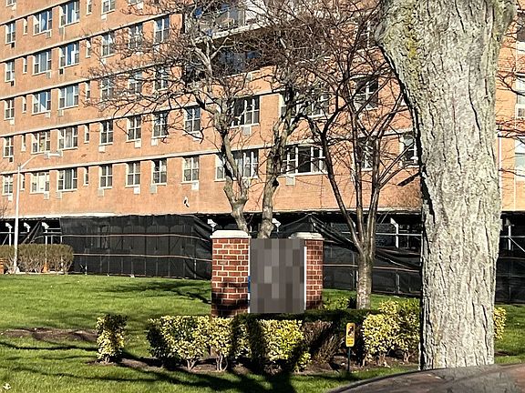 2nd image of 2942 W 5th St #I9jj