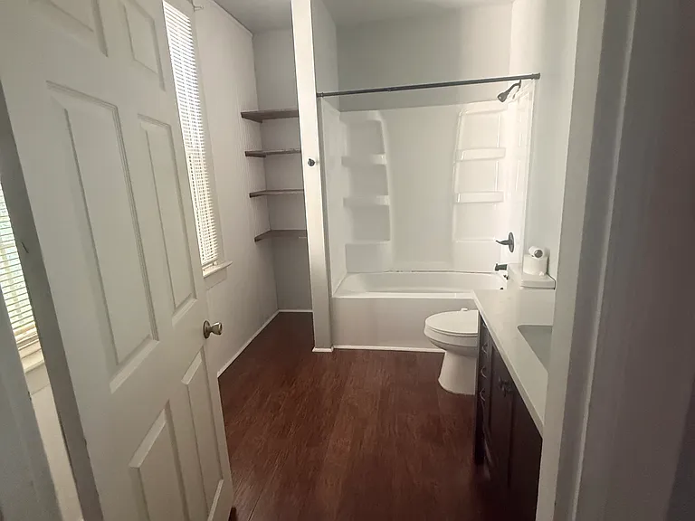 1614 Jefferson St #A — Photo 10