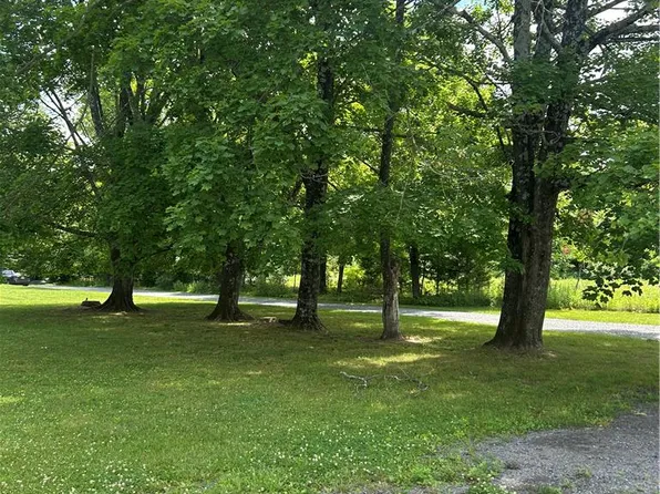 1597 S Delaware Dr Unit 6, Mount Bethel, PA 18343