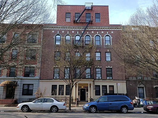 Rented by OGI Management | media 17