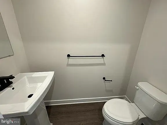 6 Foxwood Dr — Photo 4
