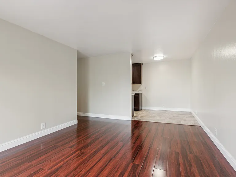 2431 Ellsworth St — Photo 13