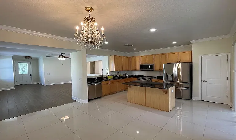 684 Cascading Creek Ln — Photo 7