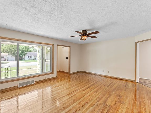 4th image of 2379 S Volutsia Ave