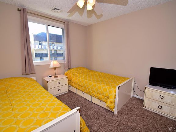 4th image of 3900 Pleasure Ave APT 204