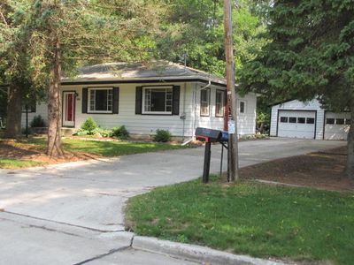 3906 Delta St, Manitowoc, WI, 54220