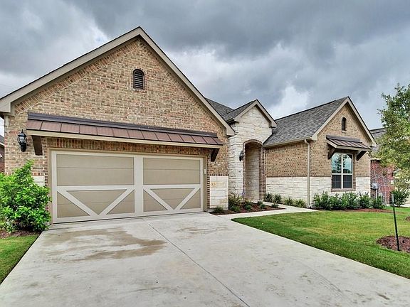 3rd image of 817 Richardson Ln