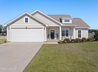 120 Magnolia Farms Dr, Lucedale, MS 39452