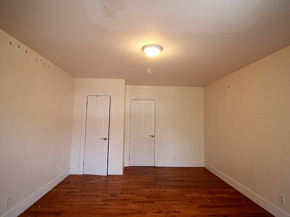 2nd image of 667 Hancock St #2B