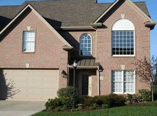 1512 Staunton Dr, Coraopolis, PA