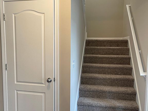 2nd image of 3312 Perennial Ln