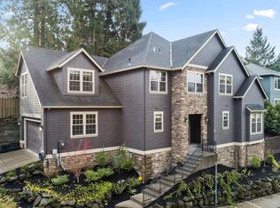10148 NW Crossing Dr, Portland, OR
