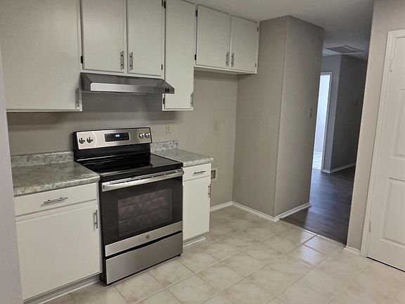 4th image of 711 Creekmont Dr