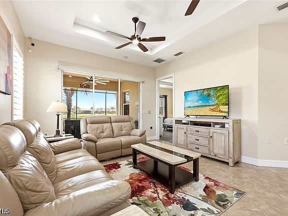 3rd image of 10429 Materita Dr