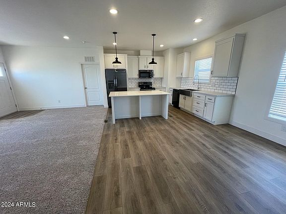 4th image of 3324 N 423RD Avenue
