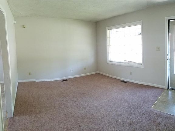 3rd image of 3642 N Tiffany Dr