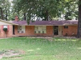 1266 Singing Trees Dr, Memphis, TN 38116