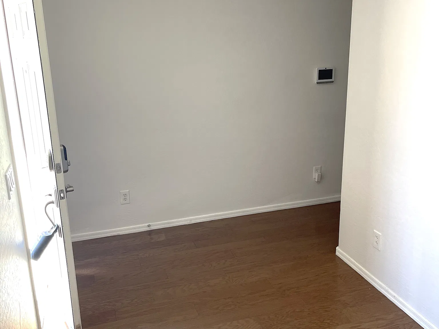 2 bed 2 bath 2 car garage in Gilbert!! — Photo 3