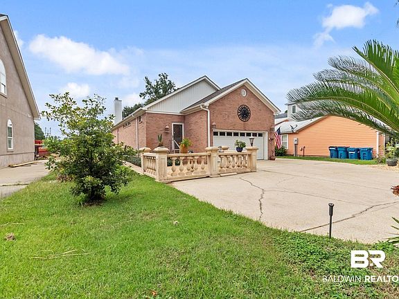 5th image of 646 W Canal Dr