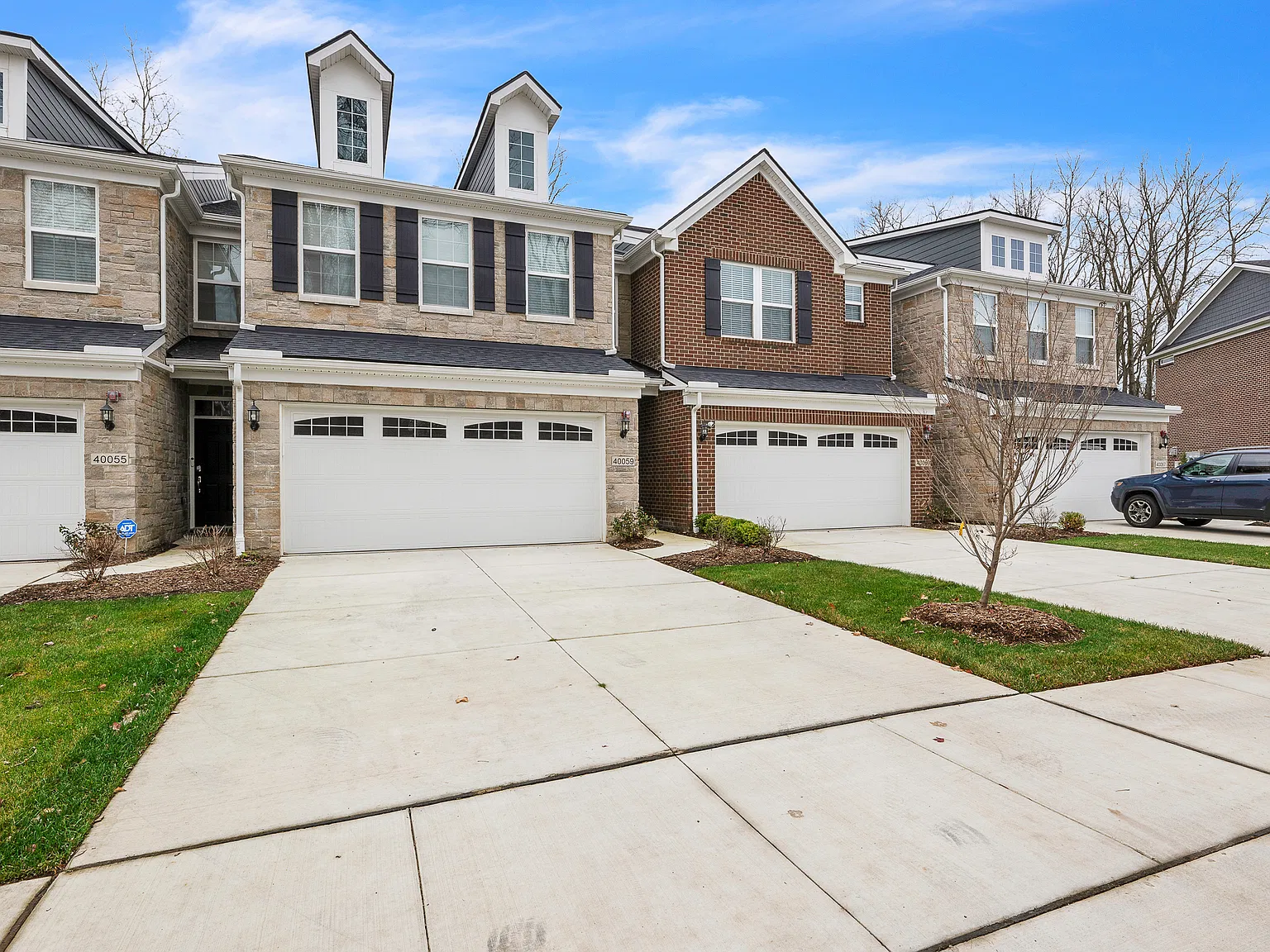 3 bed, 2.5 bath, 2060 sqft, $3,600 — Photo 4