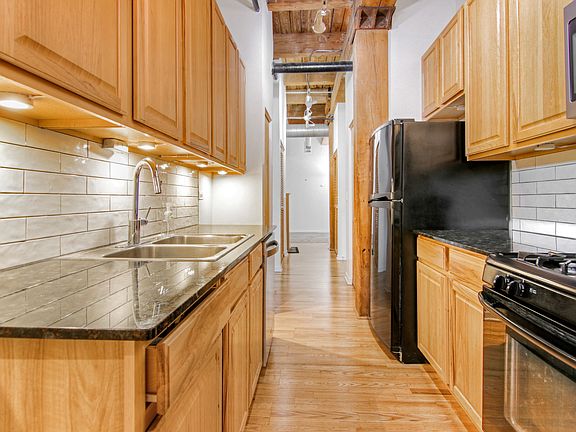 5th image of 1740 N Maplewood Ave APT 317