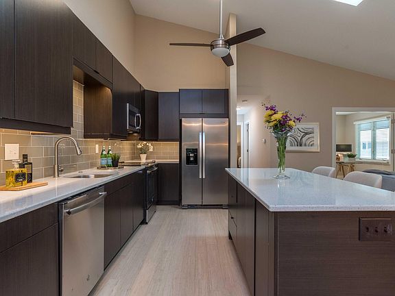 5th image of 5278 Ximines Ln N