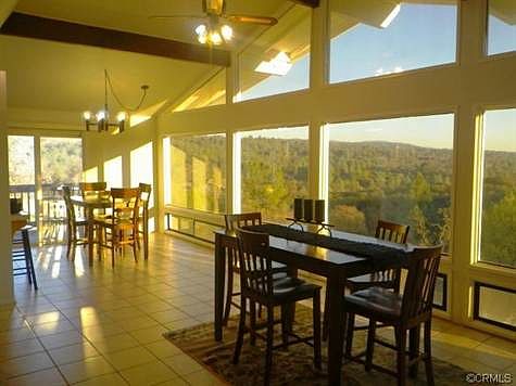 Lovely views and light from dining area and kitchen, plus casual