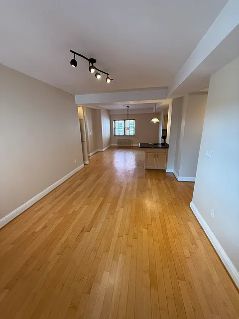 2 bed, 789 sqft, $2,600 — Photo 2