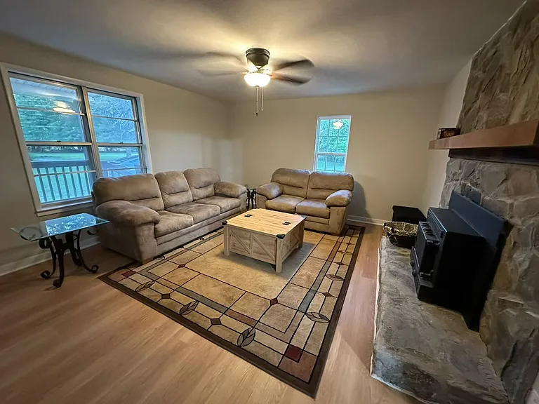 2640 Teamon Rd — Photo 4