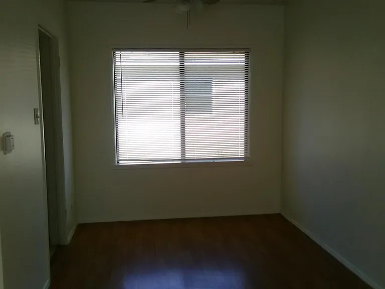 5345 E Carson St — Photo 8