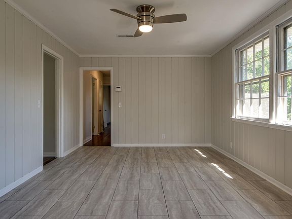2nd image of 204 Whorley Dr