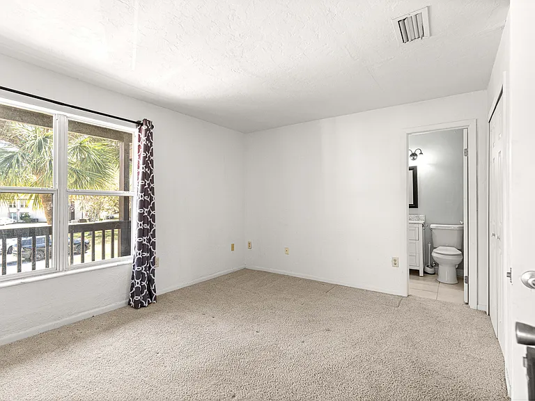 15203 Sandalwood Dr #203 — Photo 21