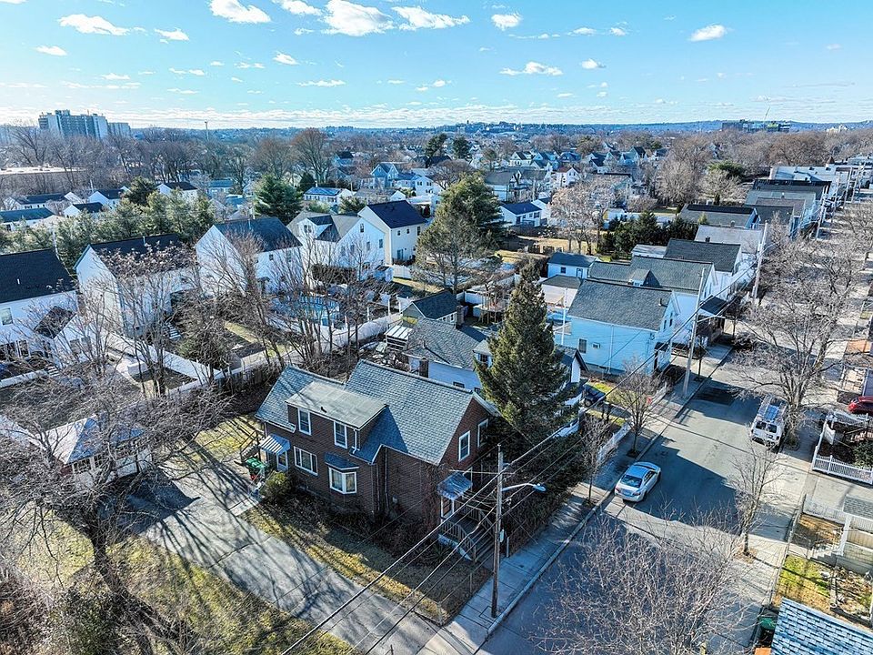 55 Myrtle St, Medford, MA 02155 Zillow
