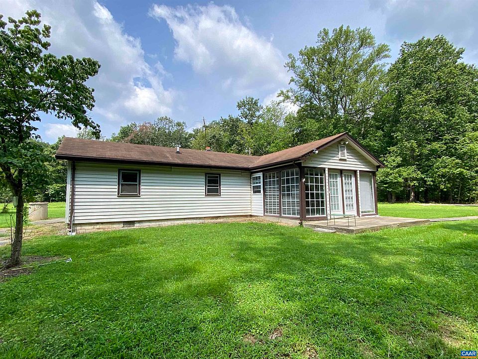 1st image of 208 Mocking Bird Ln